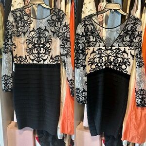 Betsy & Adam - Nordstrom Women’s Ladies evening dress long sleeves lace/velvet